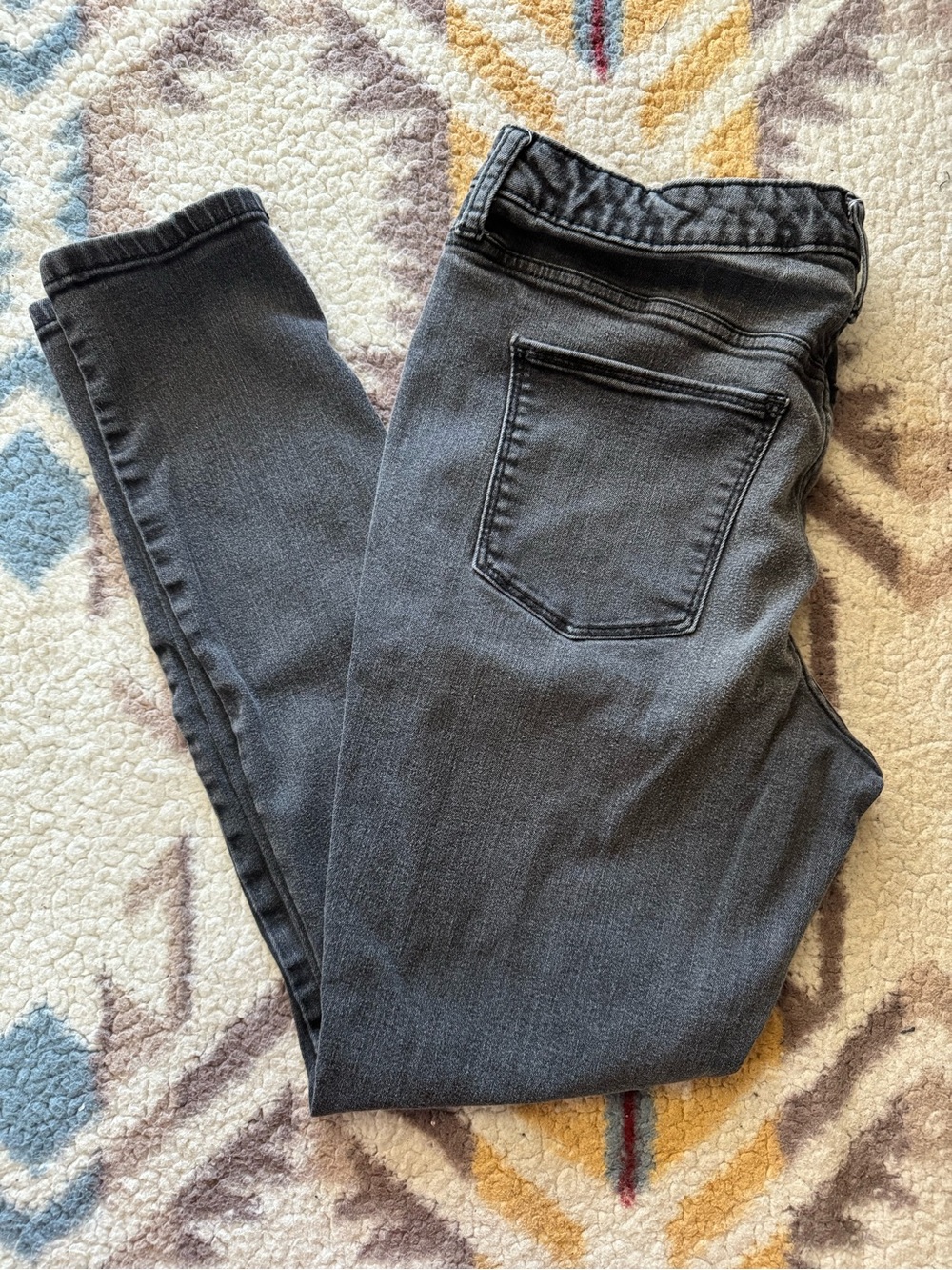 Universal Thread Womenโs Dark Wash High Rise Jegging